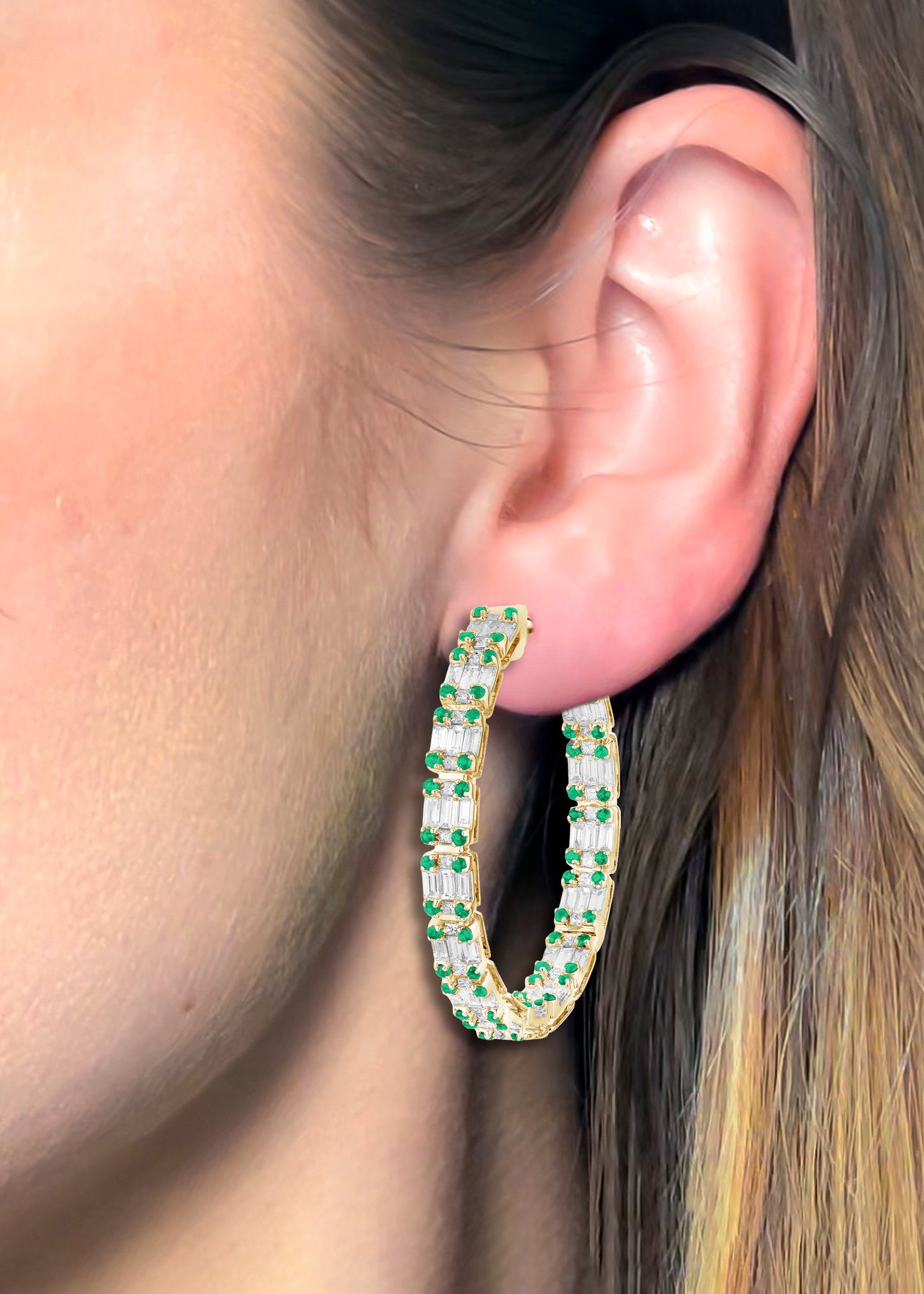Yellow gold-Emerald