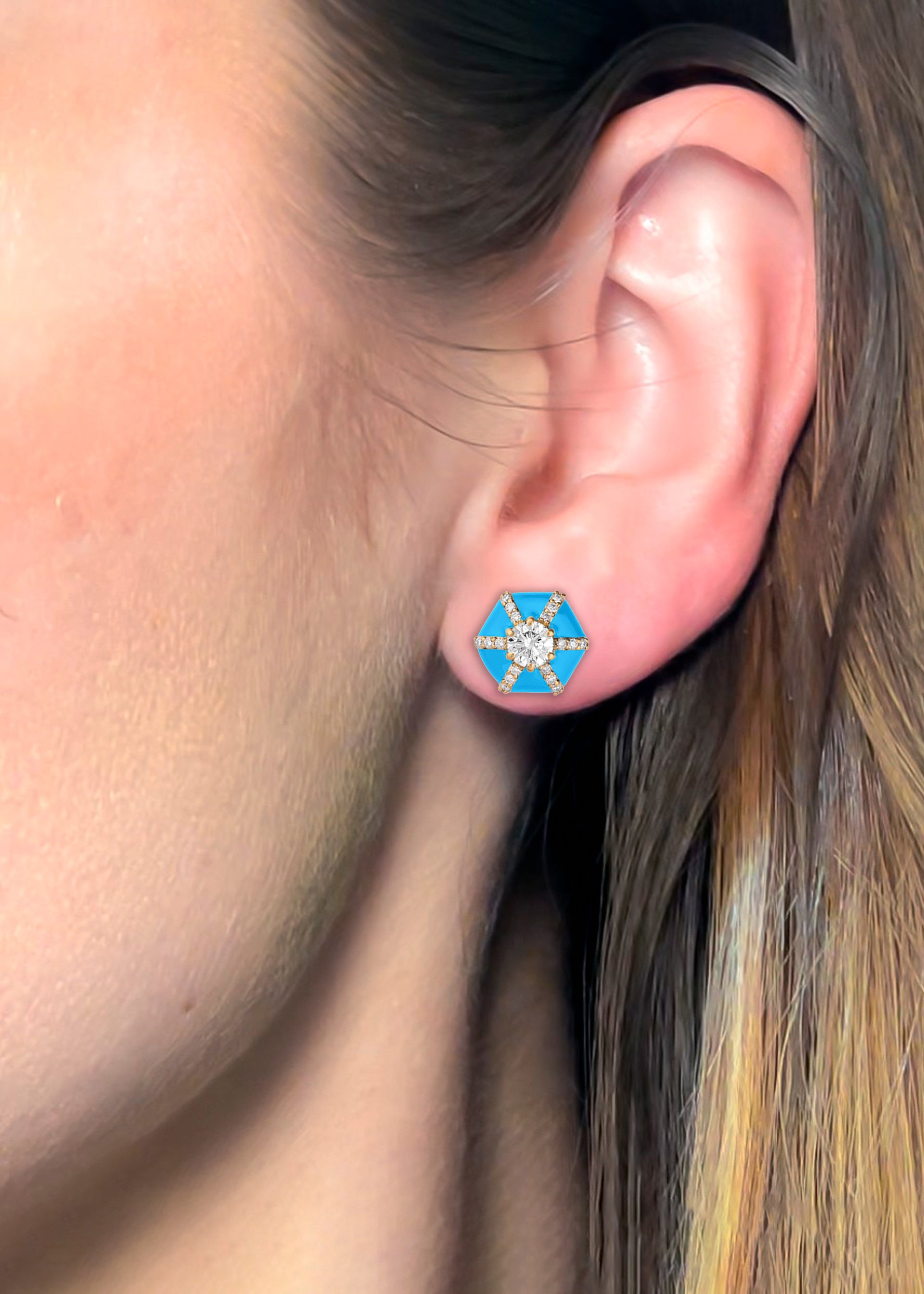 Yellow gold-Diamond with Turquoise Enamel