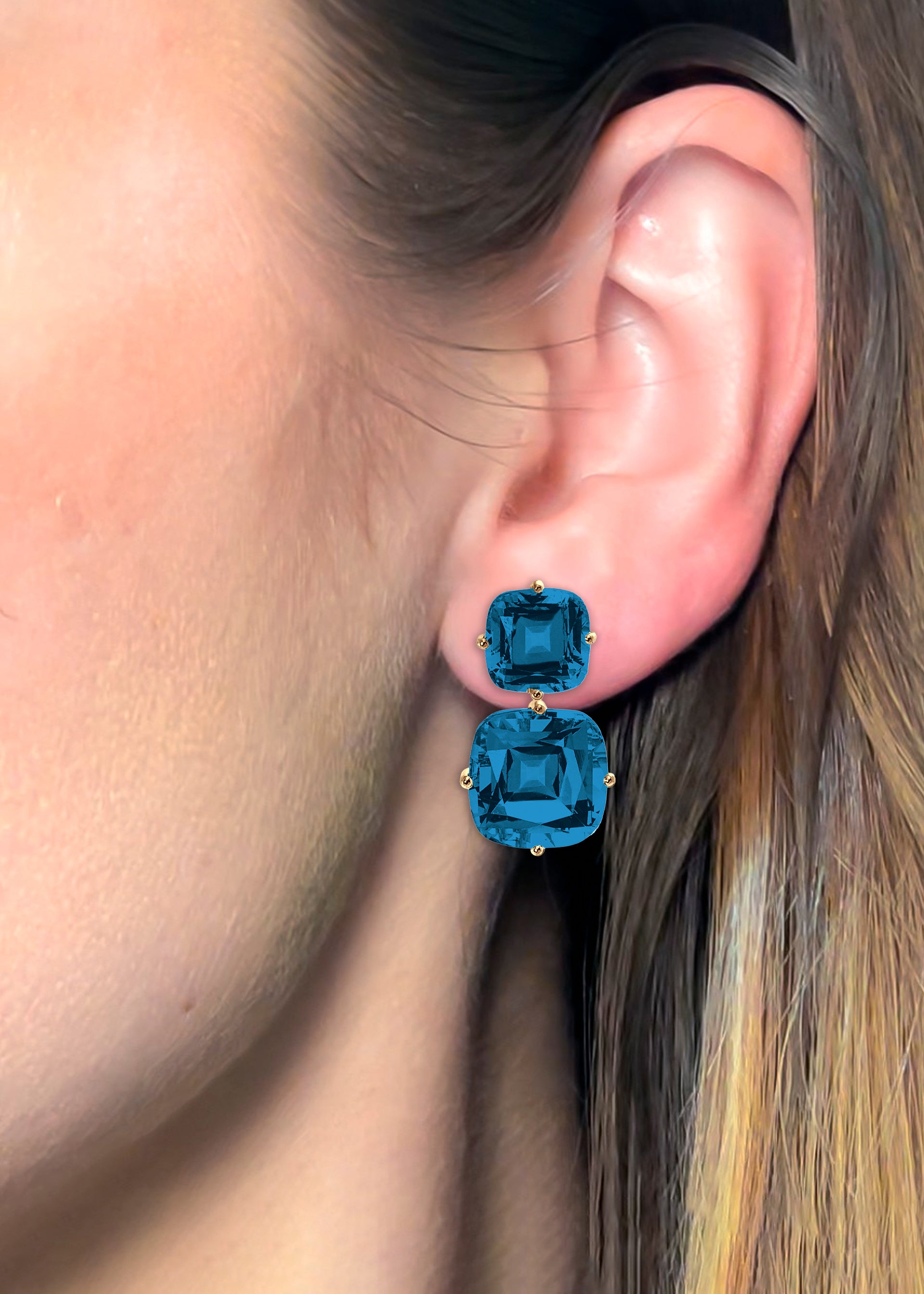 Yellow gold-London Blue Topaz