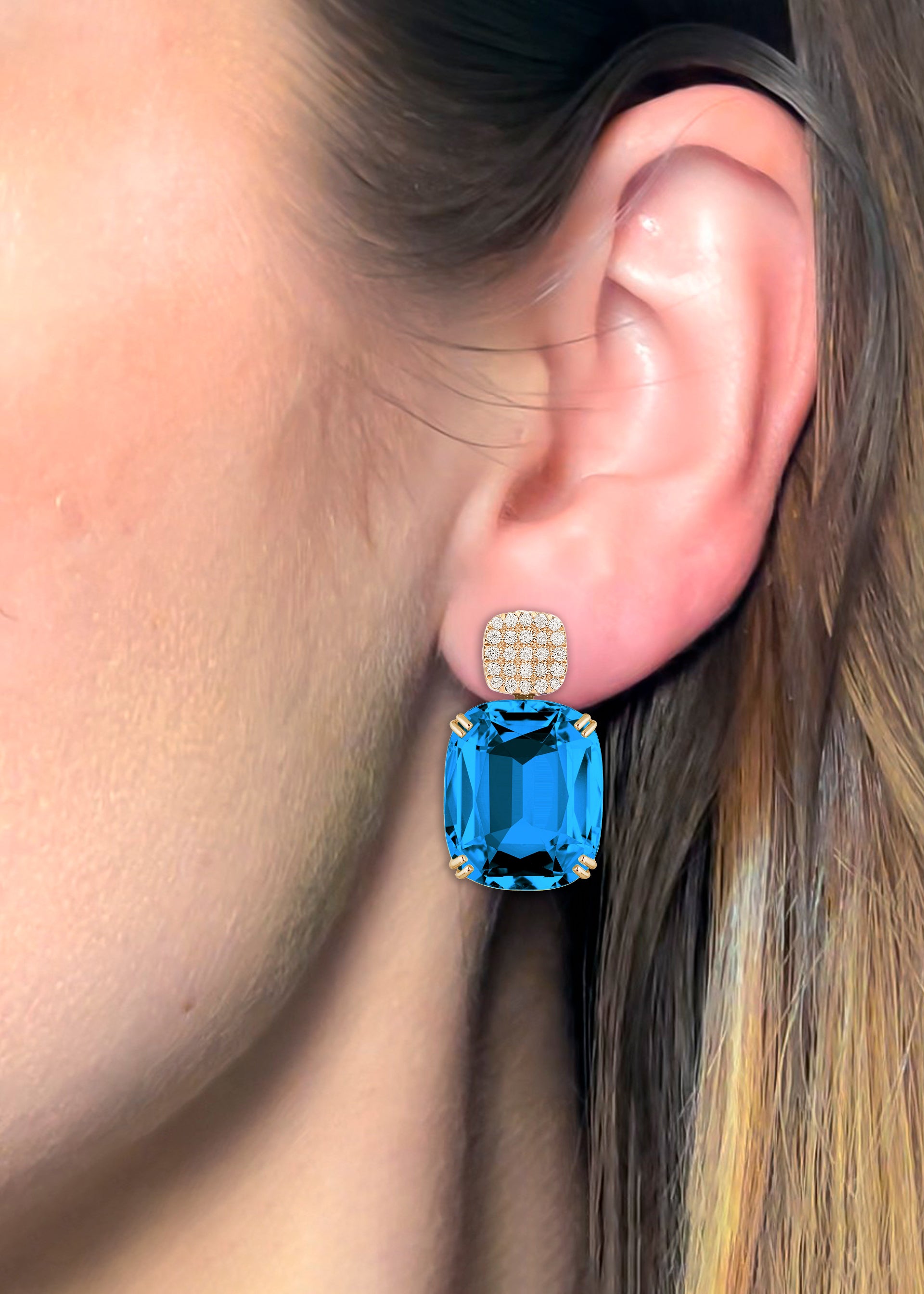 Yellow gold-London Blue Topaz