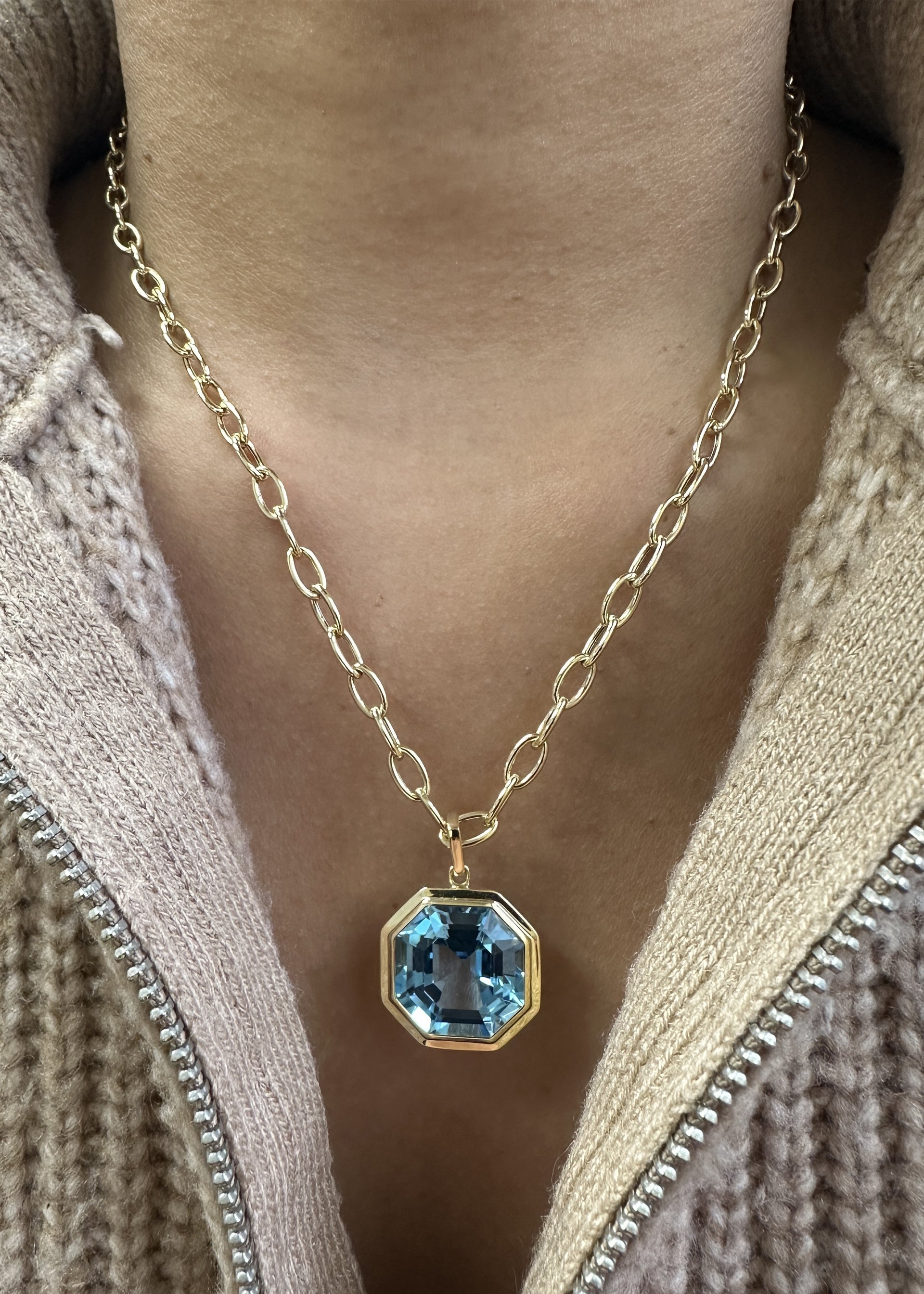 Yellow gold-Blue Topaz