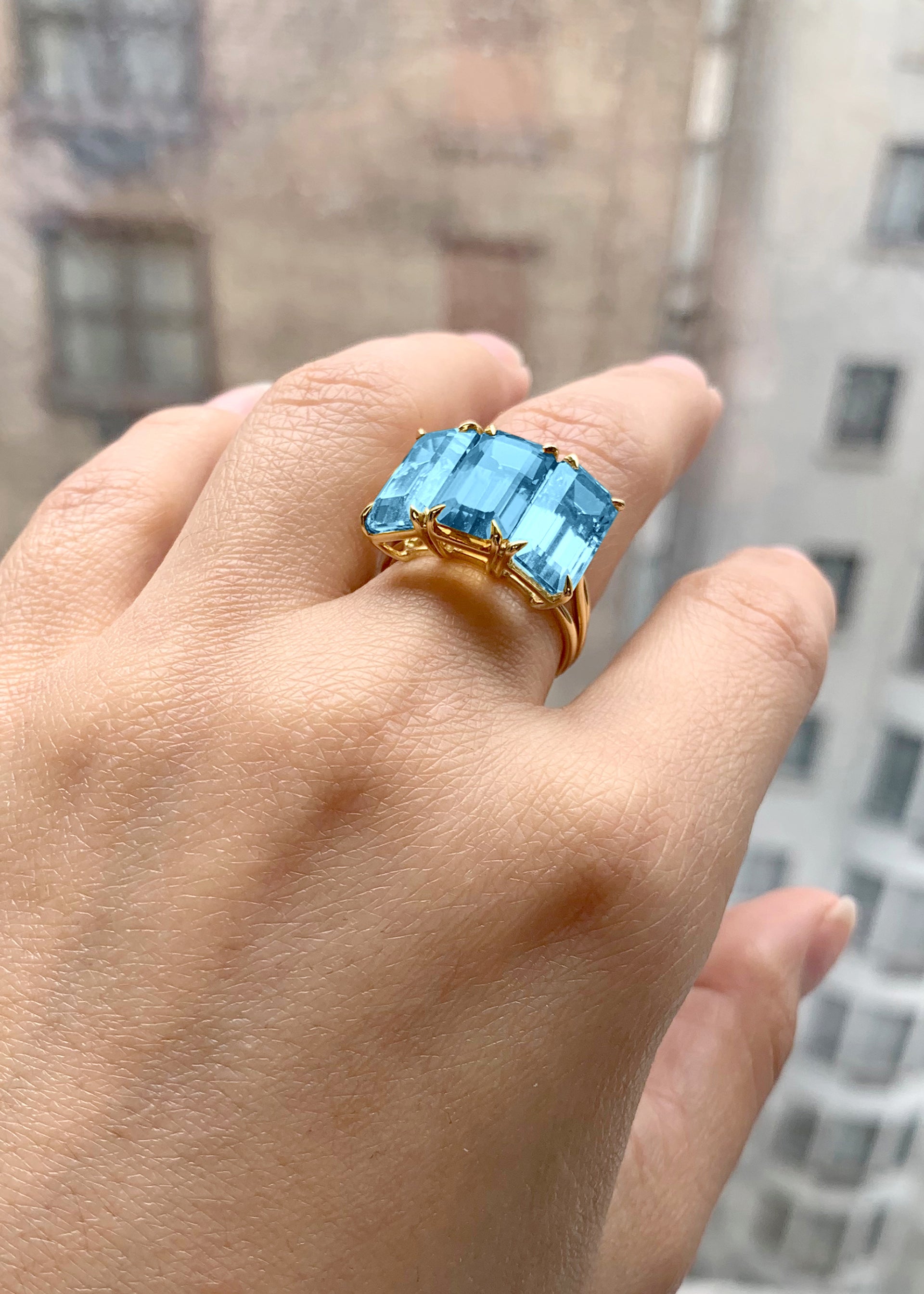 Yellow gold-Blue Topaz
