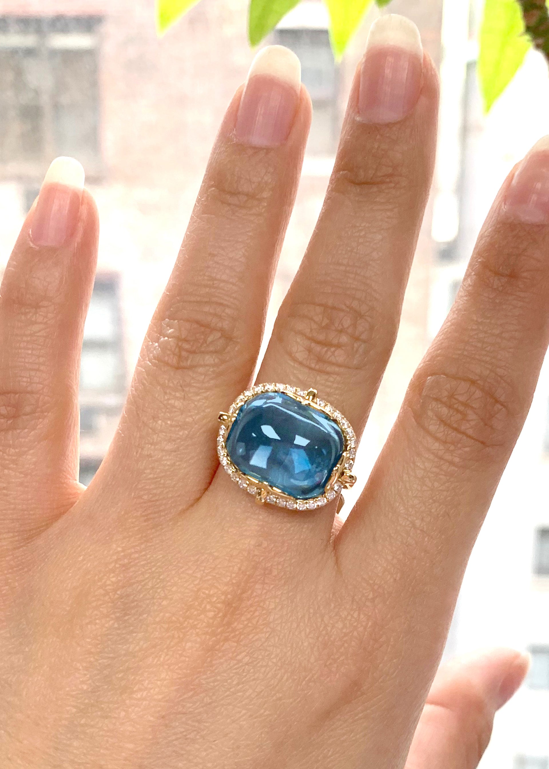 Yellow gold-Blue Topaz