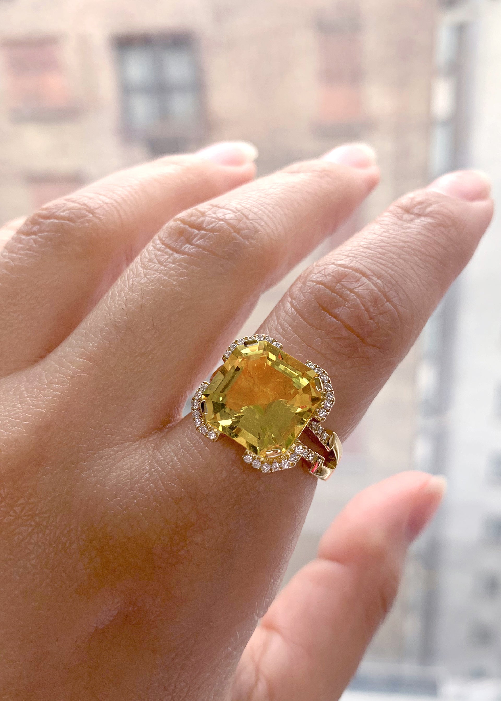 Yellow gold-Citrine