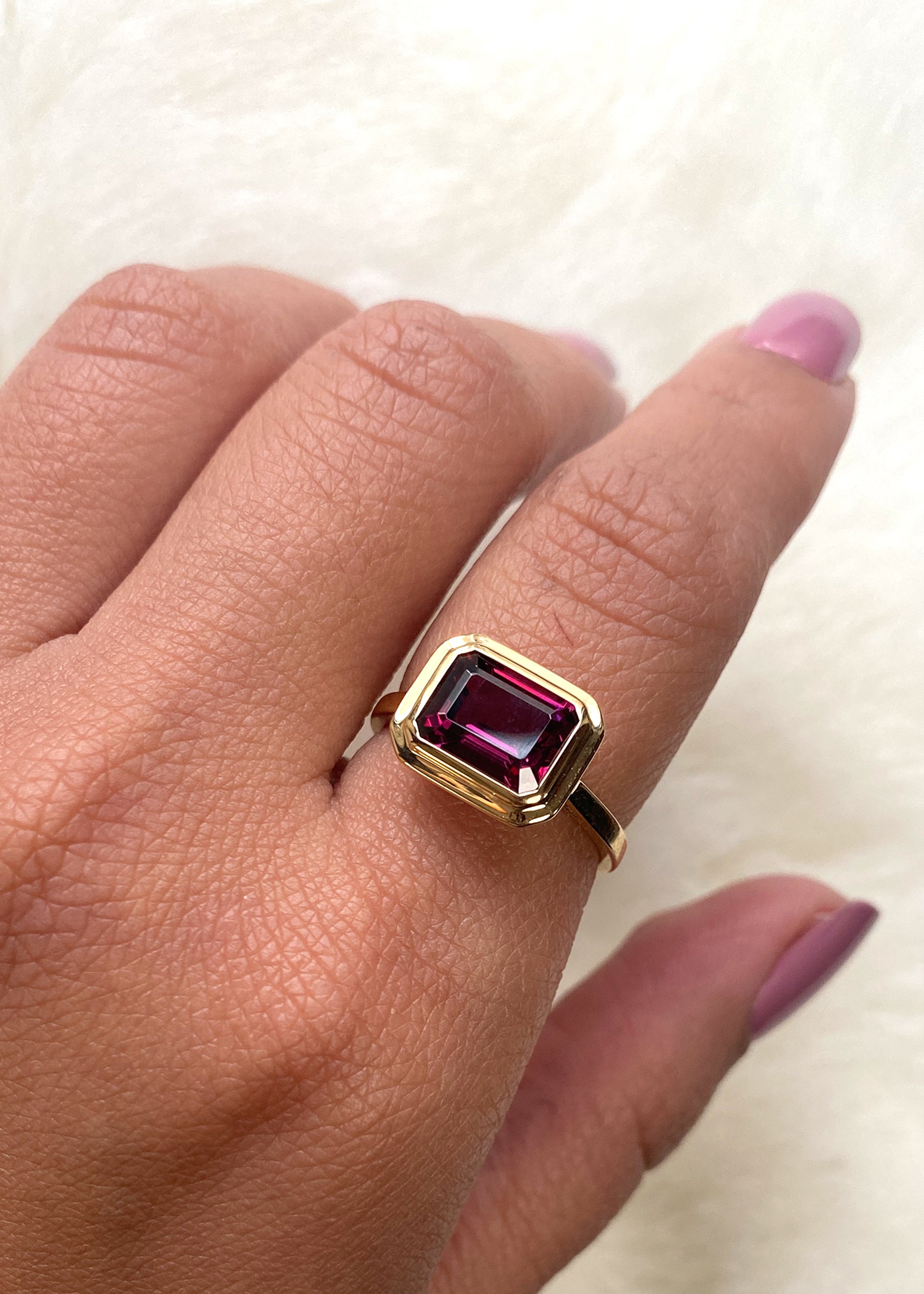 Yellow gold-Garnet