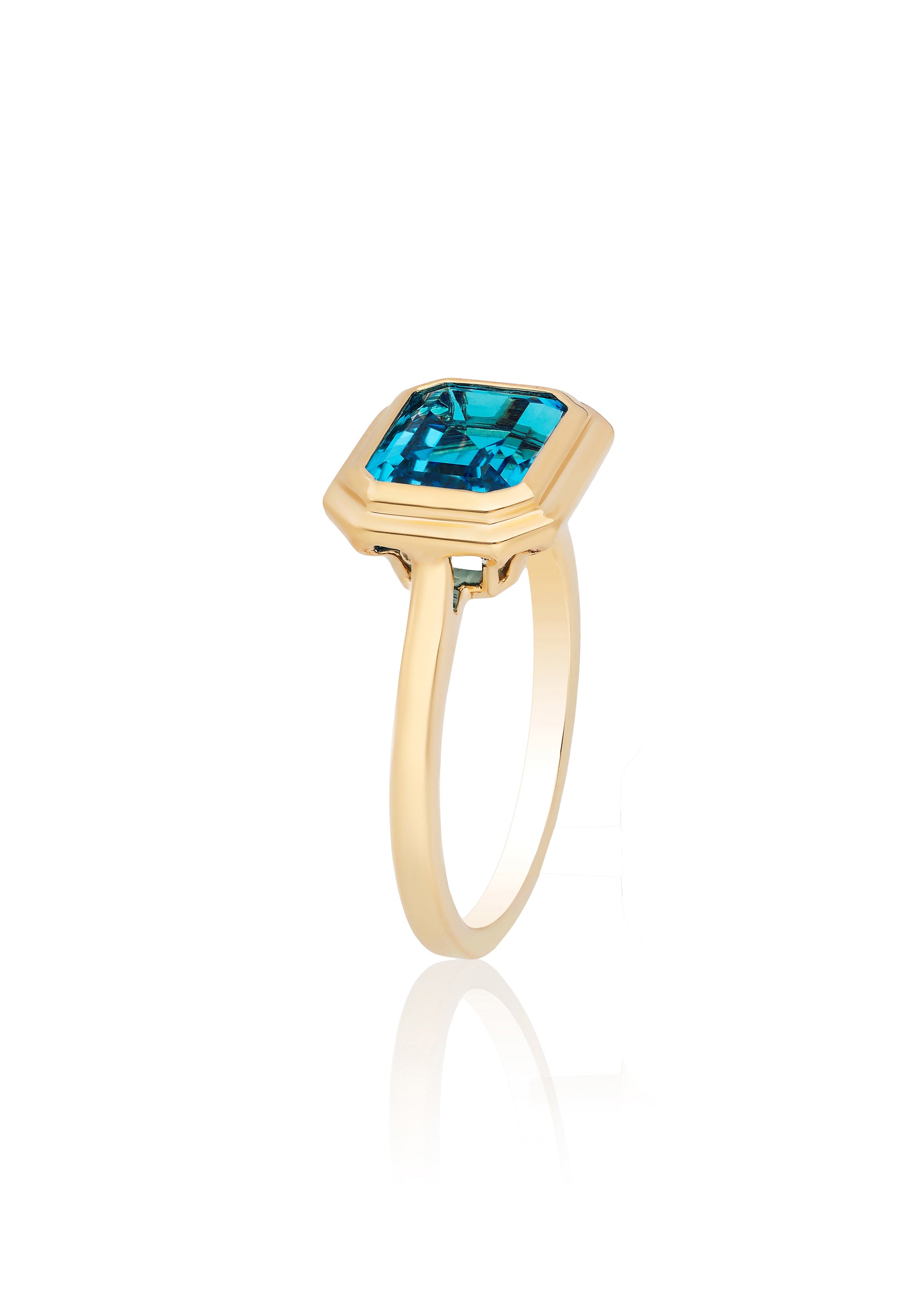 Yellow gold-London Blue Topaz