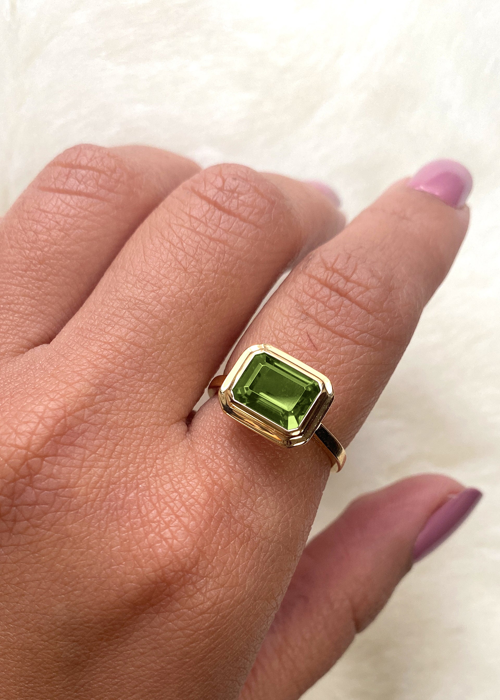 Yellow gold-Peridot