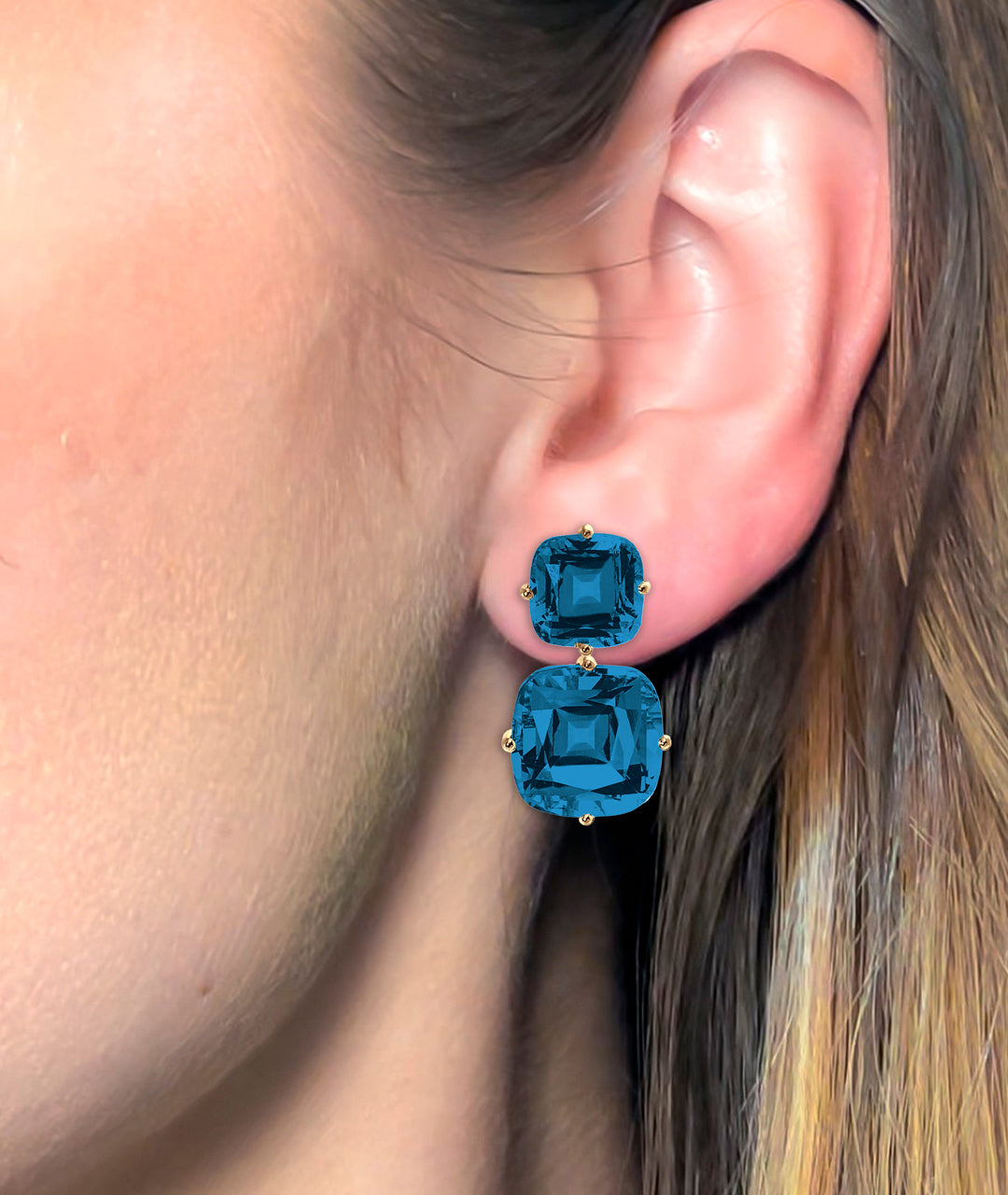 Yellow gold-London Blue Topaz