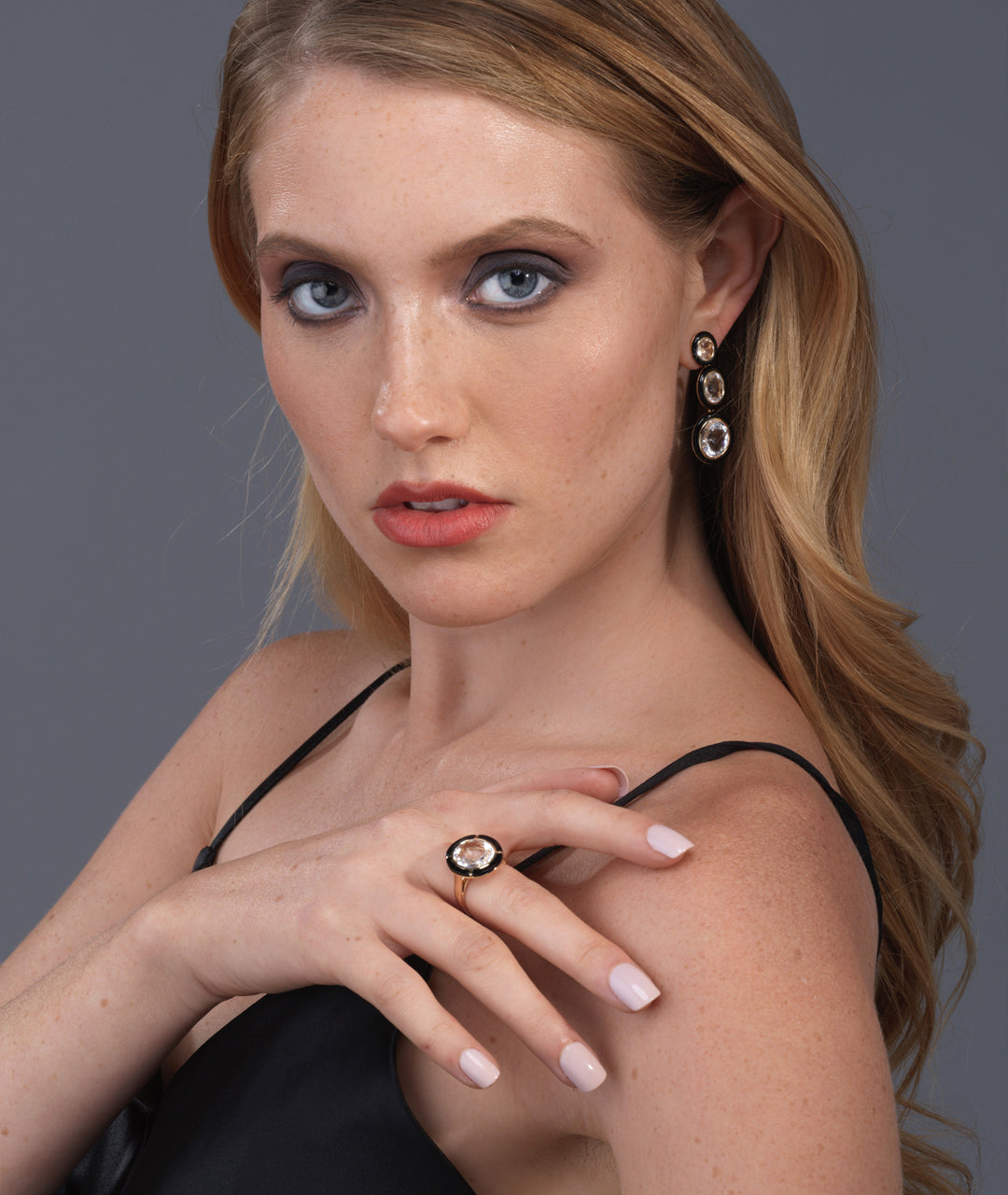 Yellow gold-Rock Crystal with Onyx