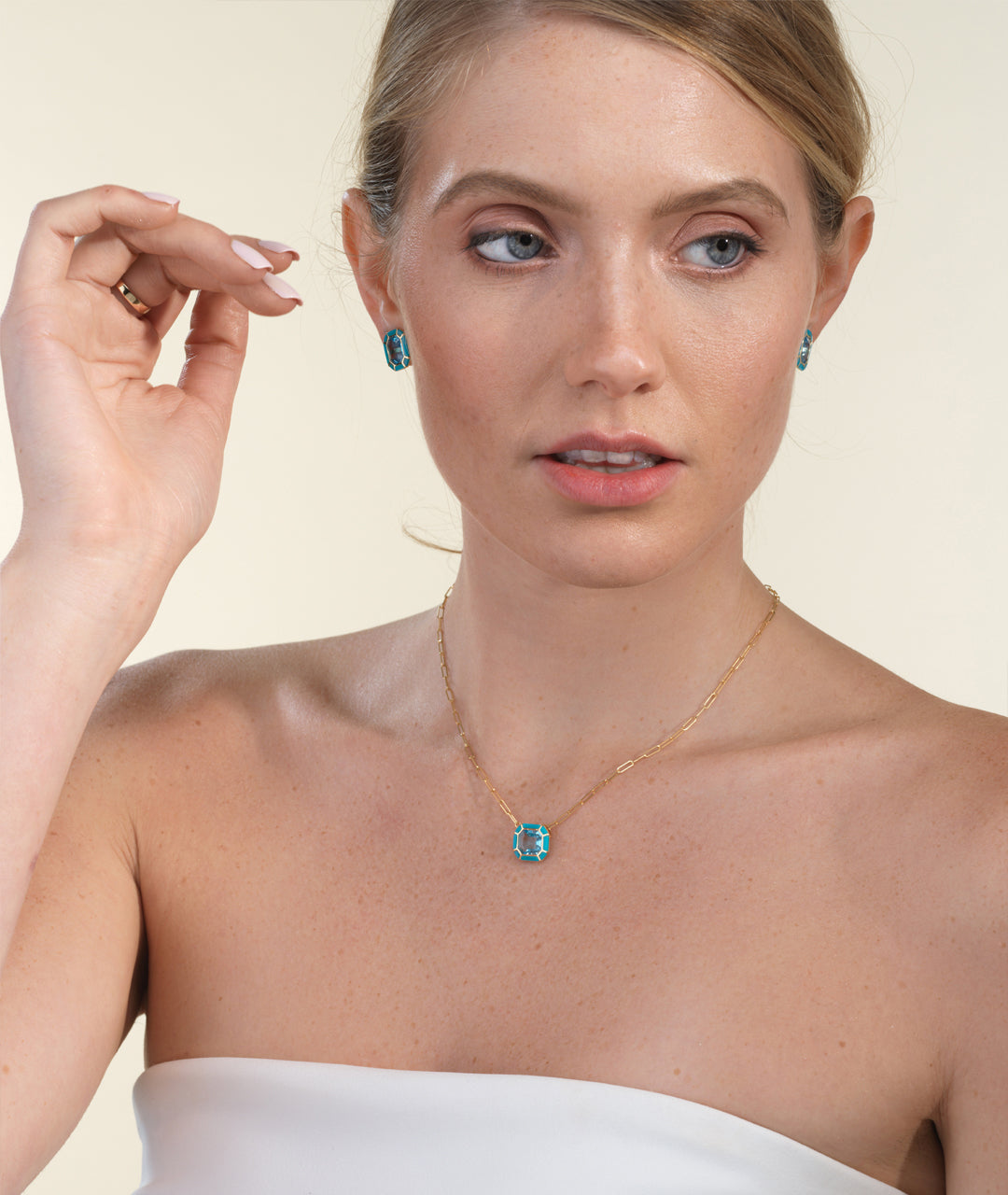 Yellow gold-Blue Topaz with Turquoise