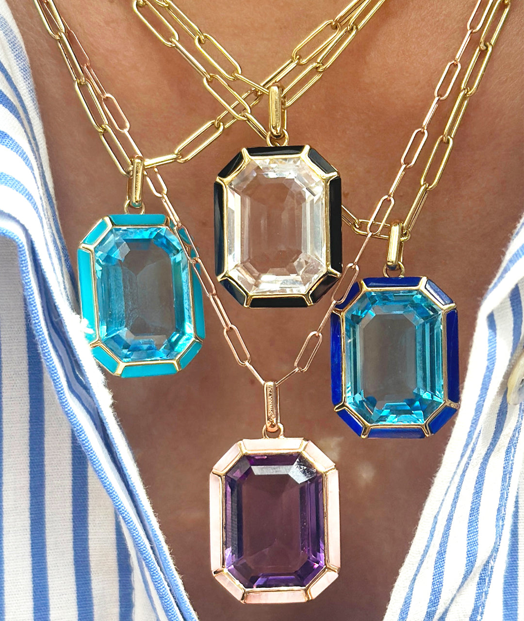 Yellow gold-Blue Topaz with Lapis