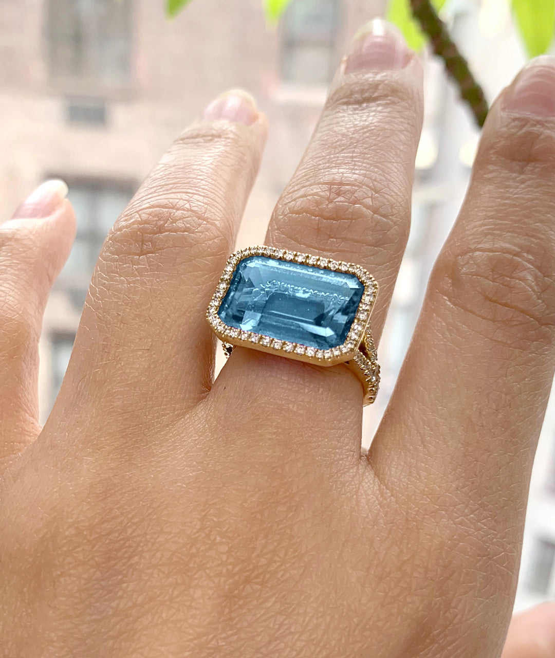 Yellow gold-Blue Topaz