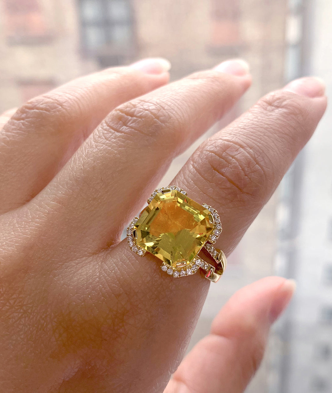 Yellow gold-Citrine