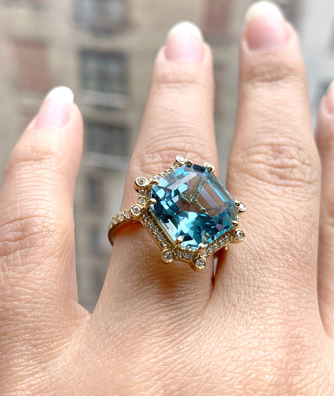 Yellow gold-Blue Topaz