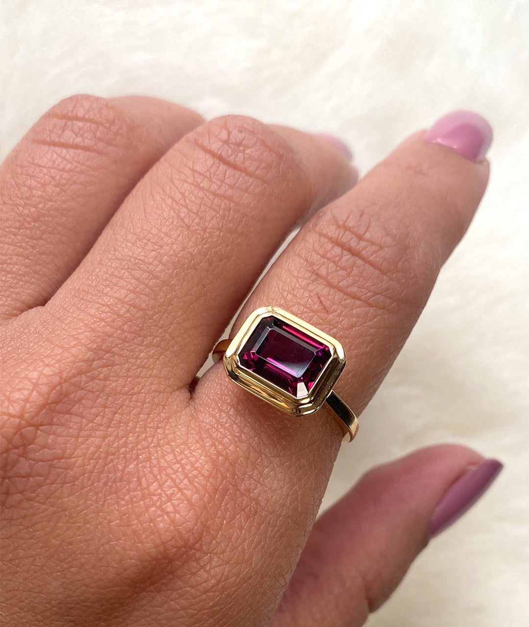 Yellow gold-Garnet