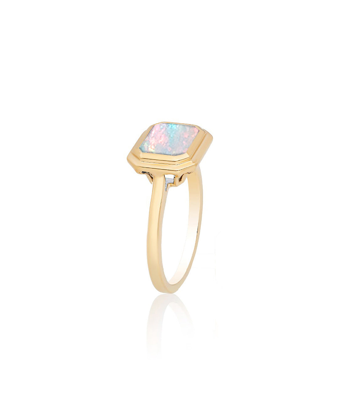 Yellow gold-Opal