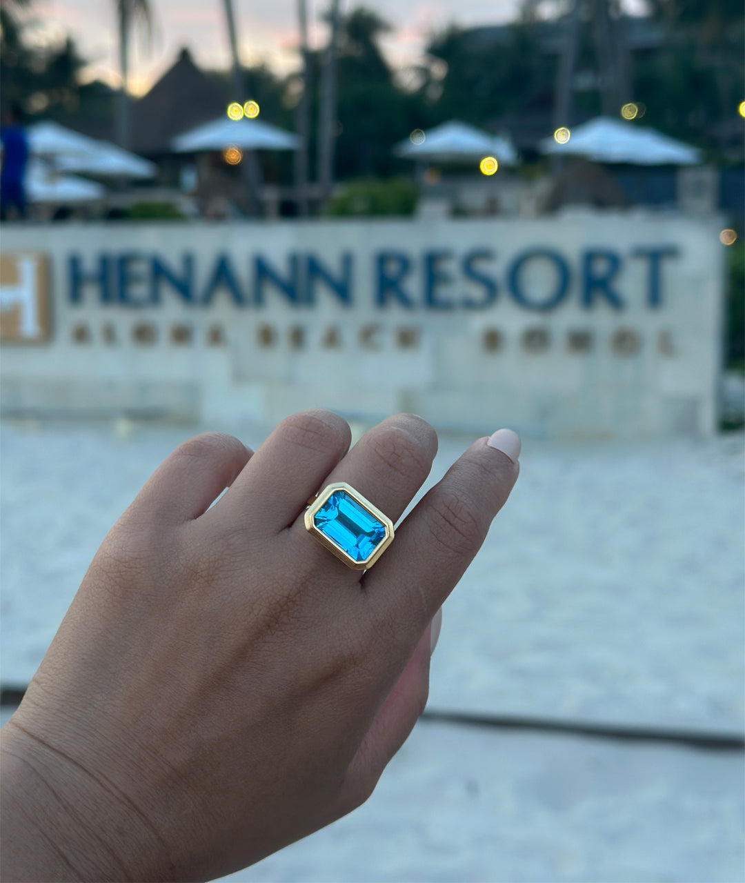 Yellow gold-Blue Topaz