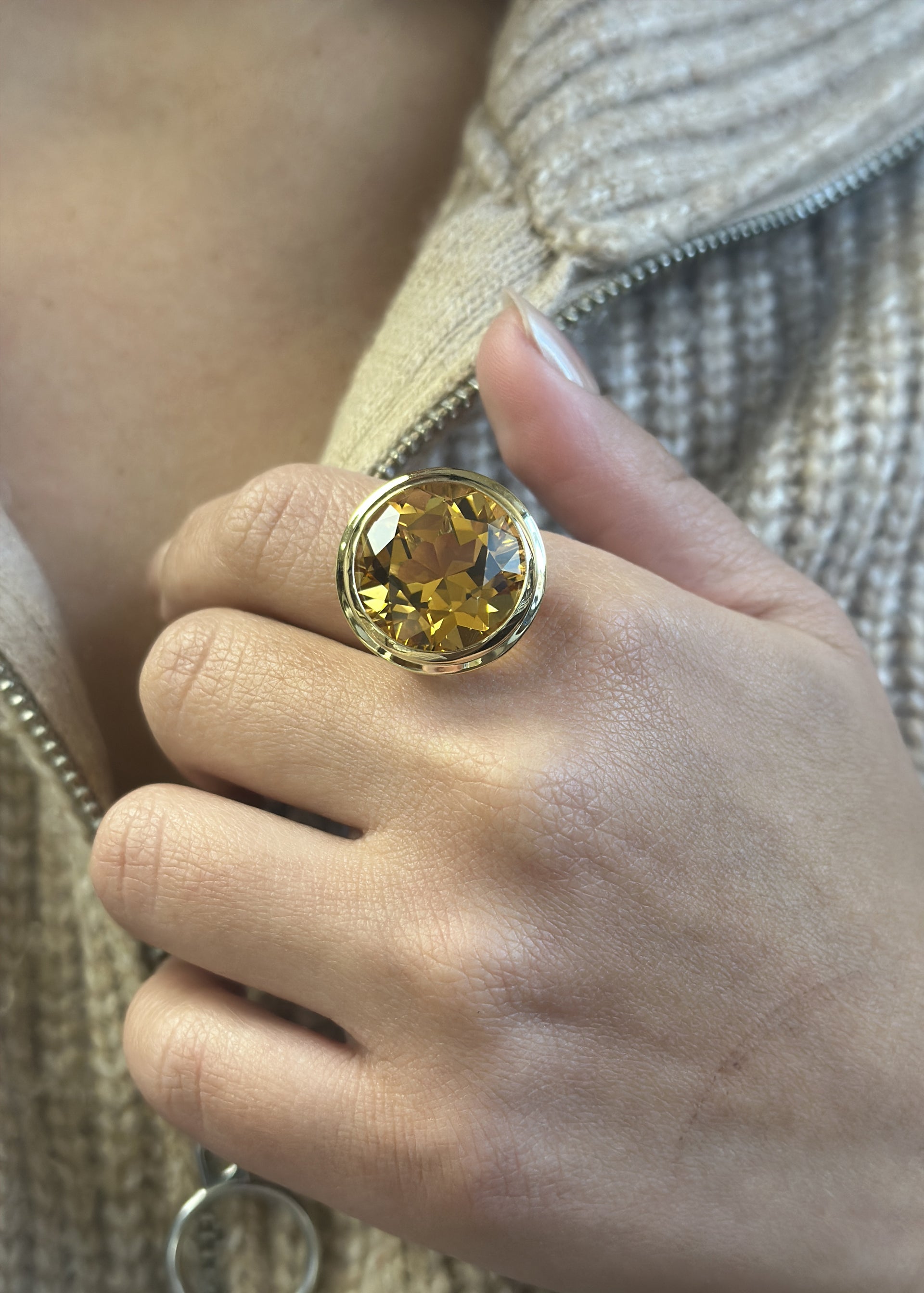 Yellow gold-Citrine