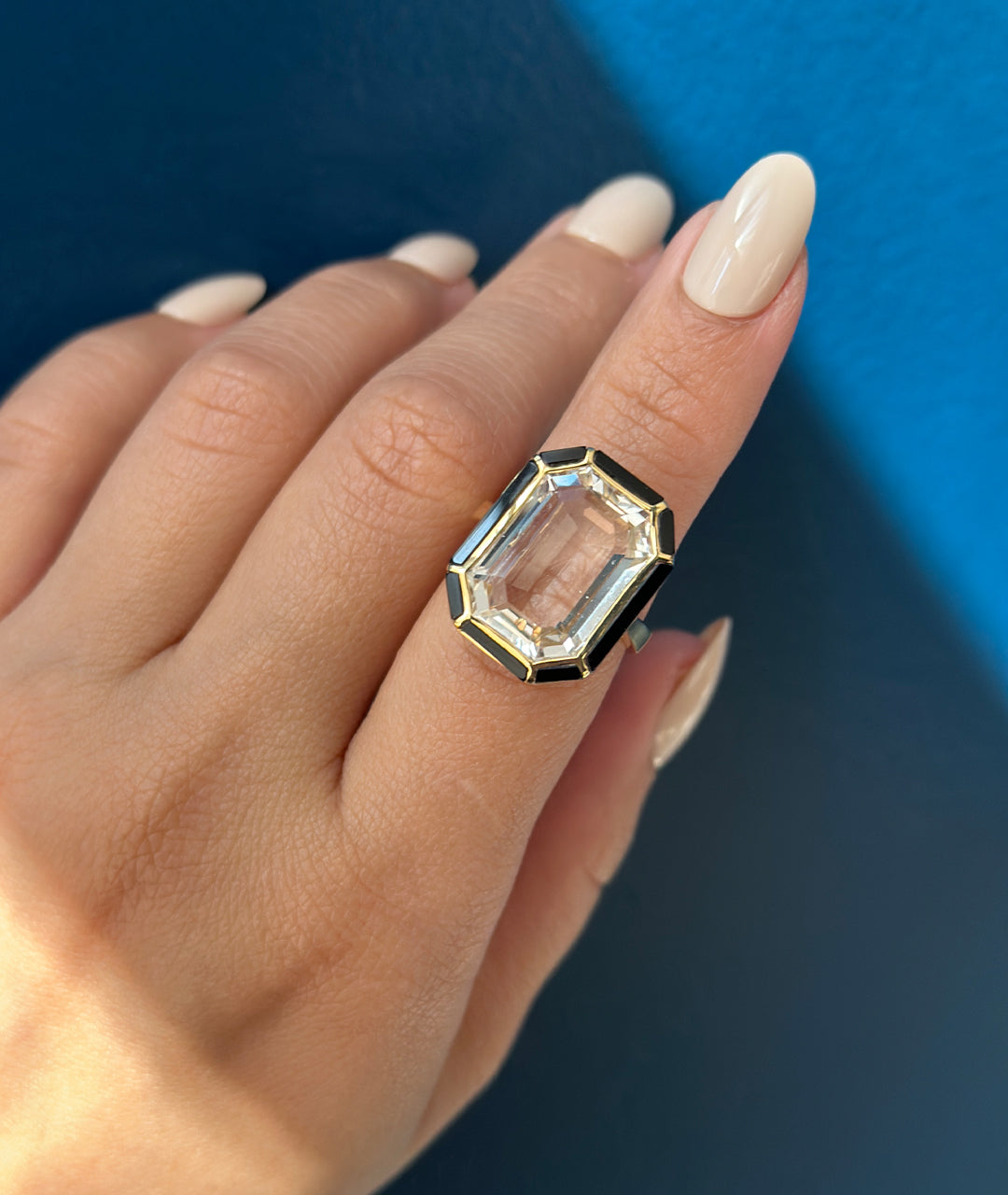 Yellow gold-Rock Crystal with Onyx