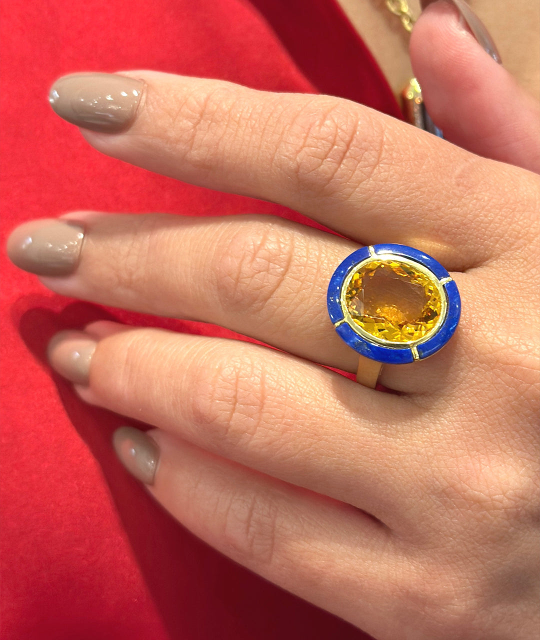 Yellow gold-Citrine with Lapis