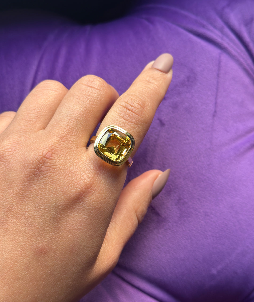Yellow gold-Citrine