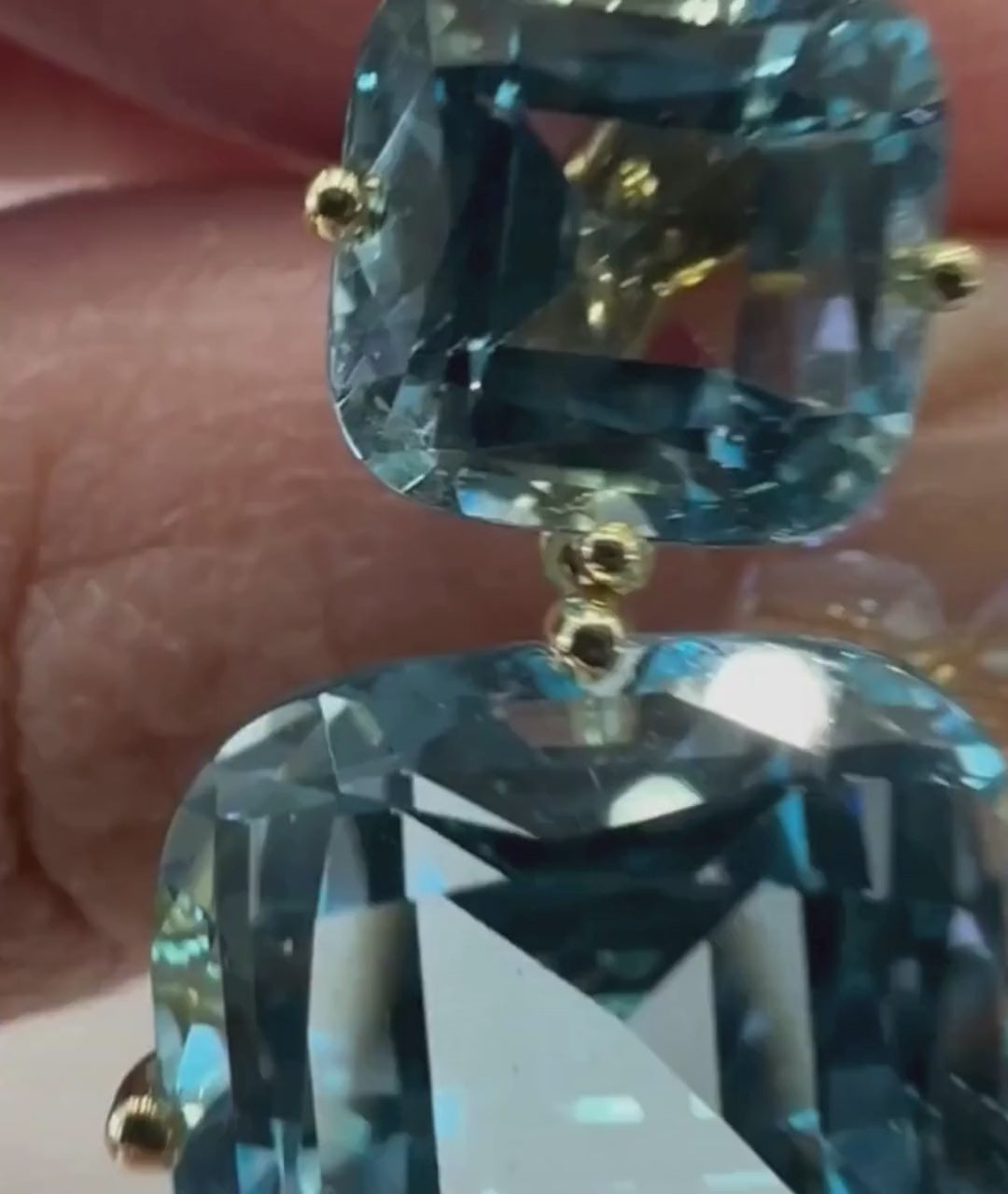 Yellow gold-Blue Topaz