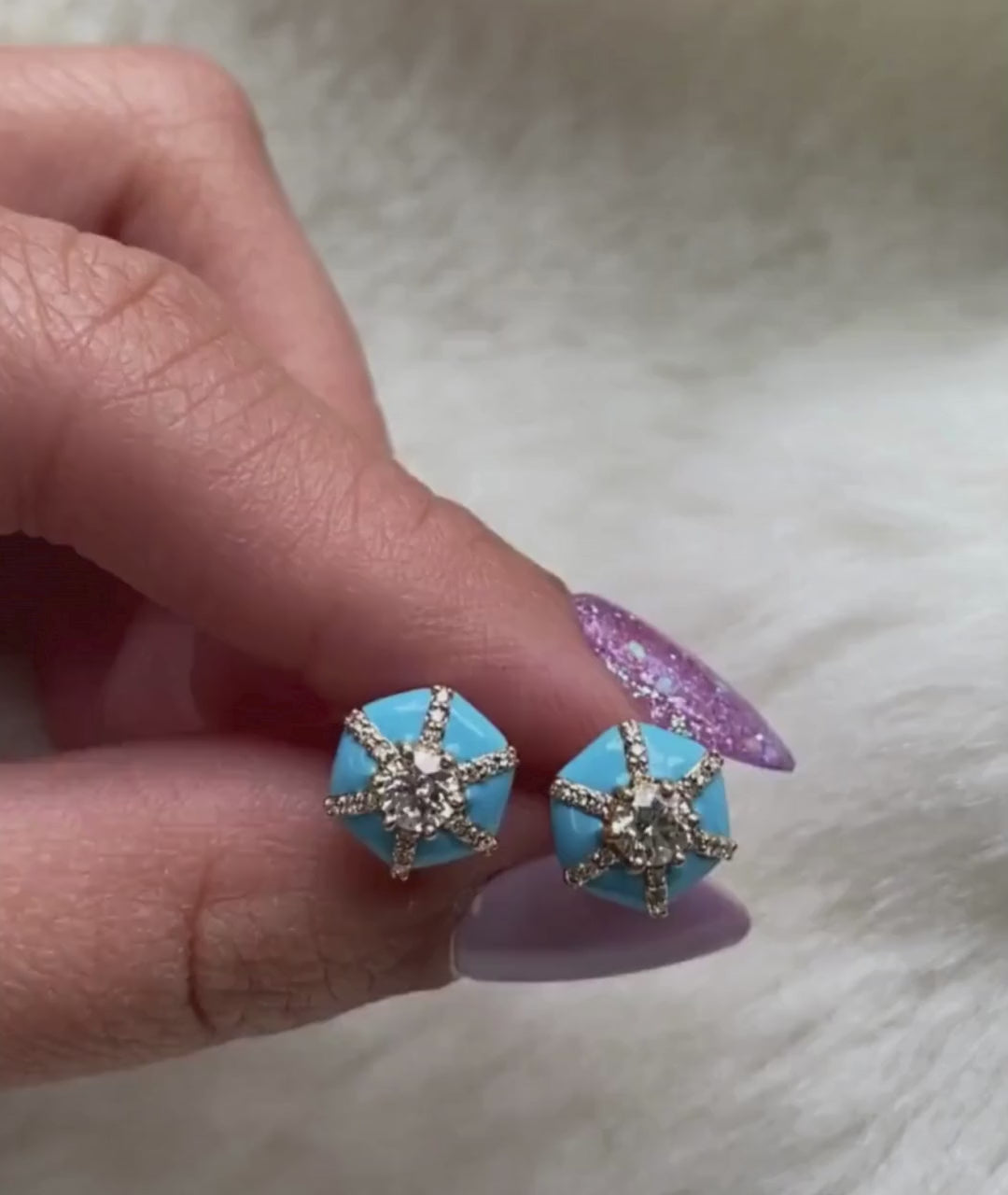 Yellow gold-Diamond with Turquoise Enamel