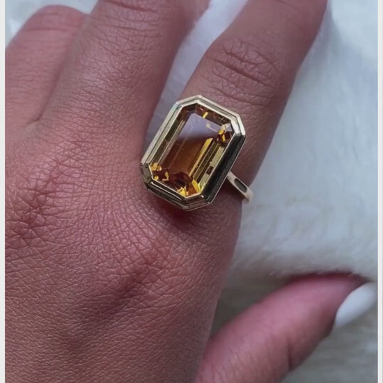 Yellow gold-Citrine