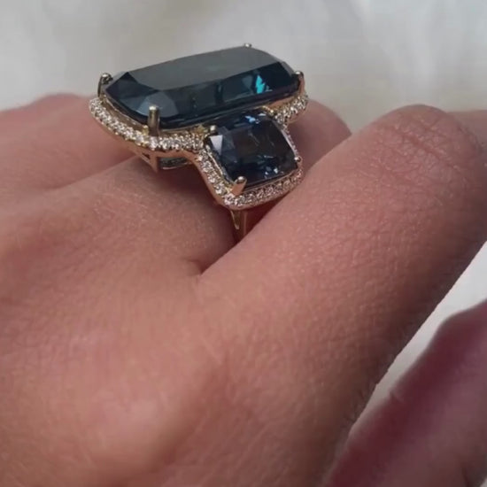 Yellow gold-London Blue Topaz